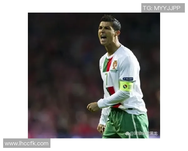 足球巨星C罗荣耀时刻:突破极限的天赋与努力铸就辉煌生涯 足球巨星C罗荣耀时刻:突破极限的天赋与努力铸就辉煌生涯