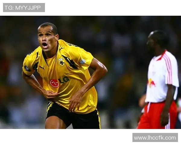 1992年横空出世的足球巨星成长历程与辉煌瞬间